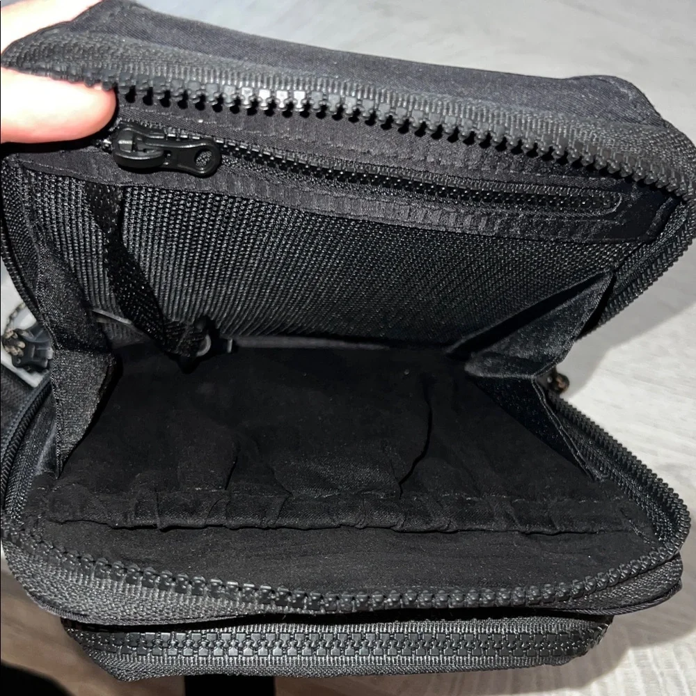 BEIS The Sport Sling in Black - Picture 7 of 14